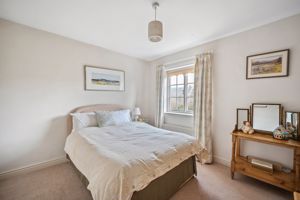 Guest bedroom- click for photo gallery